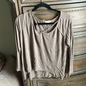 Brown Long Sleeve Top - Size Medium